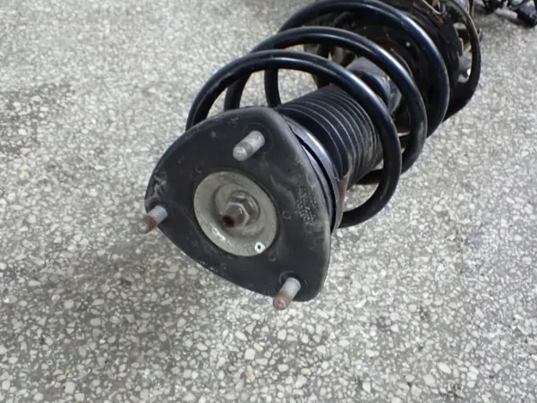 Pivot de direction droit OEM DD2B34700 Mazda CX-3 image 3