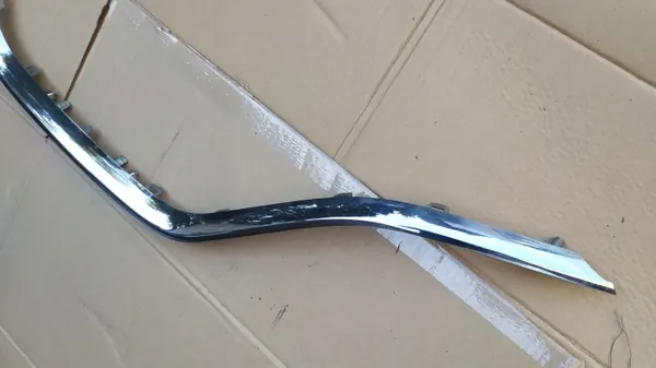 Grelha dianteira Renault Kadjar OEM 623856800R - Usado image 4