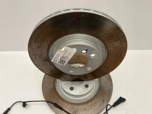 Discos e pastilhas dianteiros OEM 6897427 para Mini Aceman image 3