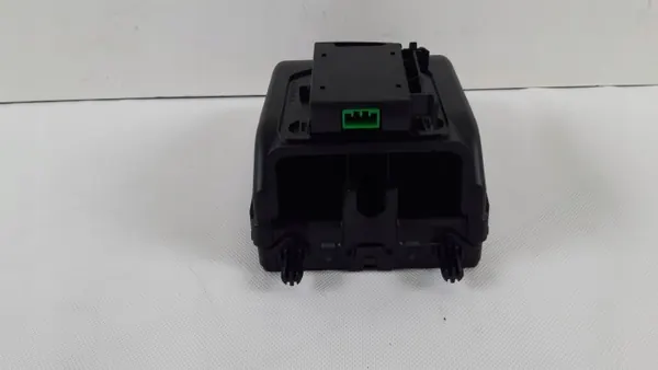 Boîte à fusibles Volvo V60 II OEM 32209198 - Occasion image 3