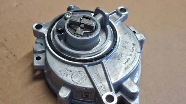 Vakuumpump OEM 06M145100Q för Audi Q7 Q8 Porsche Cayenne image 4