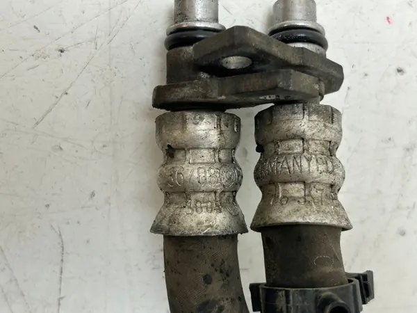 Audi Q7 4L Öljynjäähdytinjohto OEM MAM83134 image 4