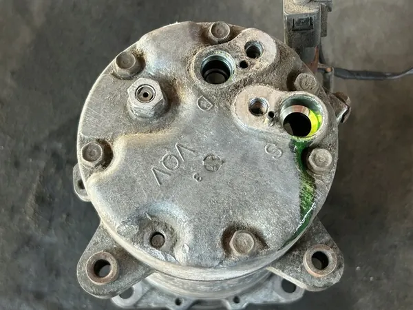 Compressore aria condizionata Volkswagen OE 7H0820803D image 4