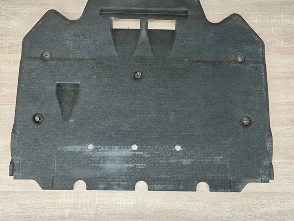 Moottorin Suojus Audi A6 C7 2.0 TDI 4G0863822E image 3