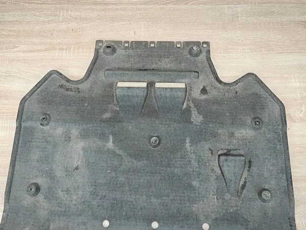 Moottorin Suojus Audi A6 C7 2.0 TDI 4G0863822E image 5