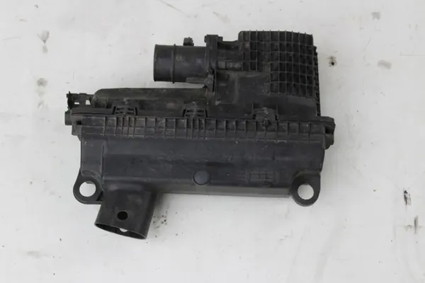 Caixa Filtro Ar OEM 8201045043 para Dacia Duster image 2