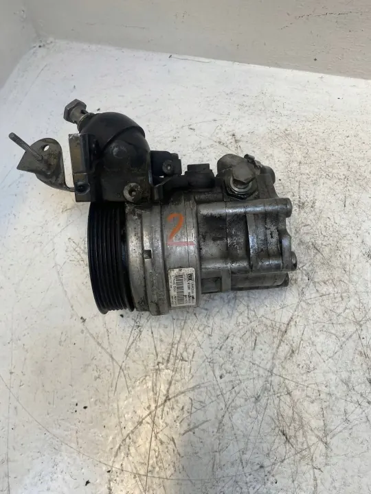 Pompe de direction assistée BMW OE 6767244 image 2