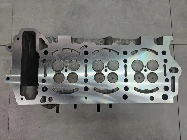Rechter Cilinderkop Jeep Mercedes WK XK 3.0 CRD OEM R6420163601 image 4