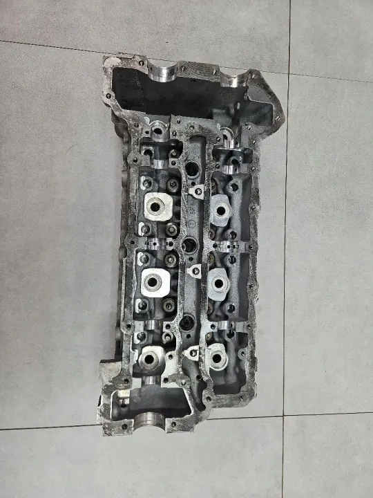 Rechter Cilinderkop Jeep Mercedes WK XK 3.0 CRD OEM R6420163601 image 9