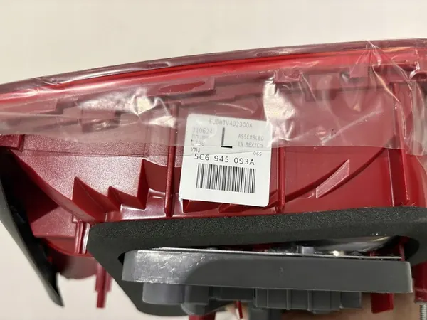 Volkswagen OE 5C6945093A Luz Trasera Izquierda image 7