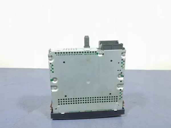 Rádio CD Peugeot 307 OEM 96627393XT - Usado image 6