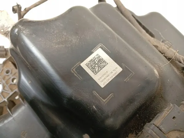 Réservoir AdBlue d'occasion OEM 5Q0131877F VW/Skoda image 5