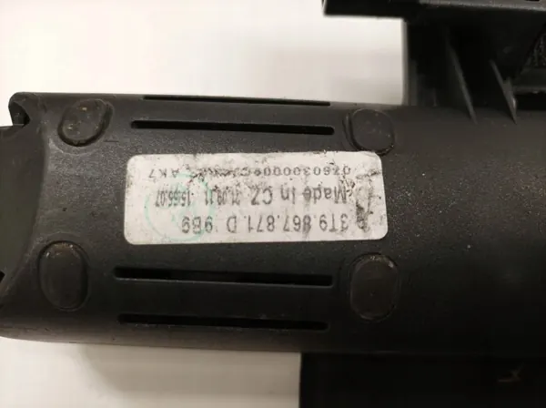 Store de coffre Skoda Superb II Break OEM 3T9867871D image 3