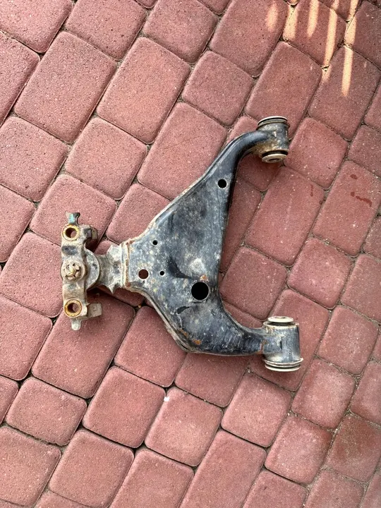 Braccio Sospensione Inferiore Destro A.B.S. Toyota Hilux VIII image 4