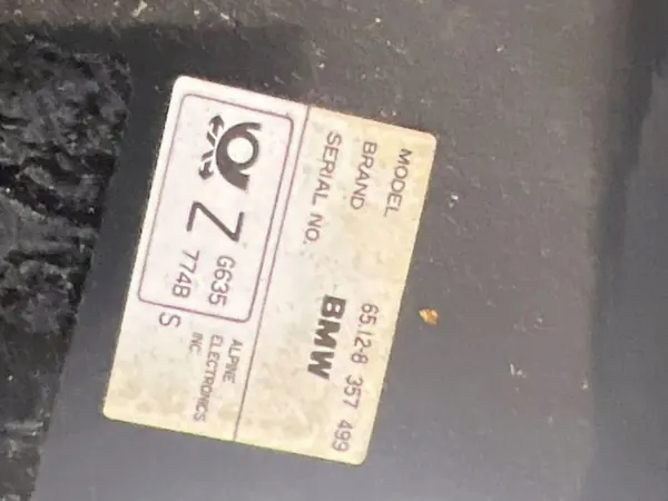 Amplificador BMW OE usado OEM 65128357499 para E36 image 3
