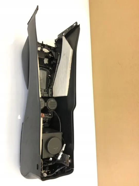 Accoudoir tunnel central Nissan Qashqai 2 II J11 OEM image 8