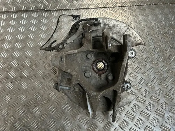 Buje rueda trasera Tesla OEM UTO54814 - Usado image 5
