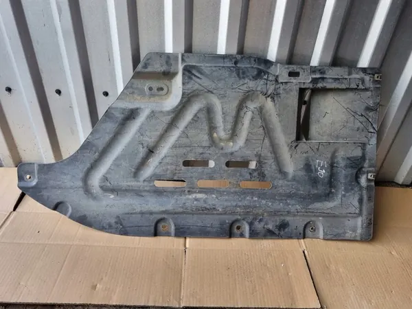 BMW 3 (E90/E91) Växellåda Täcka 51757059388 image 3