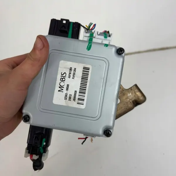 Módulo dirección asistida Hyundai i40 OEM JPF3Z56399500 image 4
