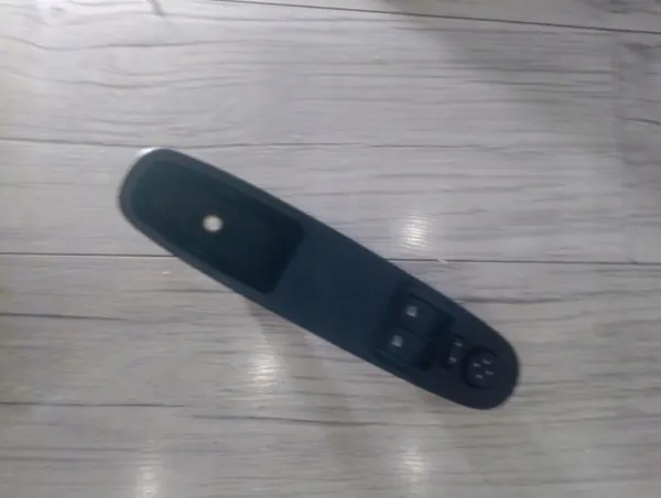 Raam Schakel Paneel Fiat Grande Punto Evo 735500050 image 3