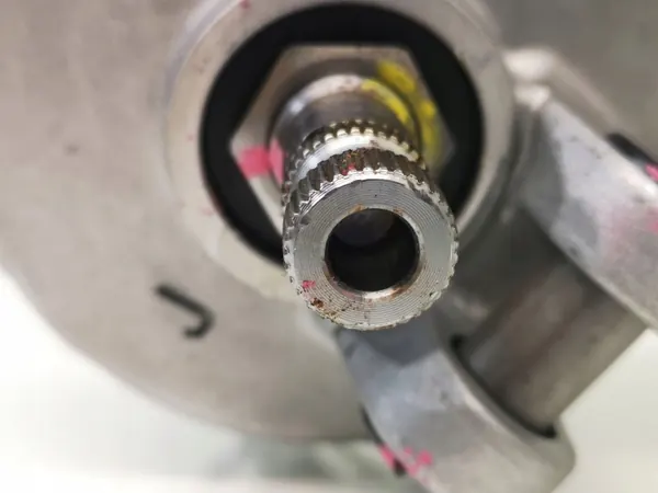 Pompe de direction assistée Toyota OEM 301002130 - Occasion image 6