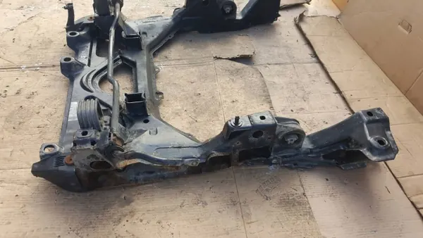 OEM A1686201487 Framhjulsfjäderarm Mercedes A-klass image 5