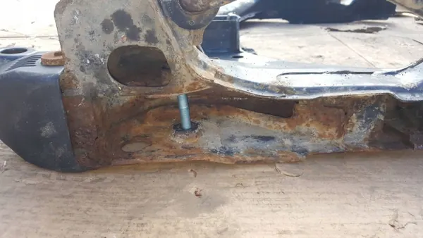 OEM A1686201487 Framhjulsfjäderarm Mercedes A-klass image 6