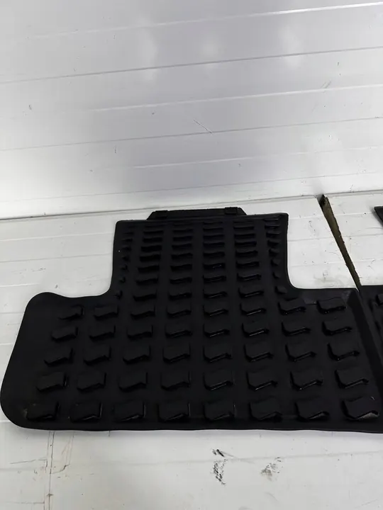 AUDI Q5 SQ5 I 8R Achter Rubber Matten 8R0061511 OEM image 6