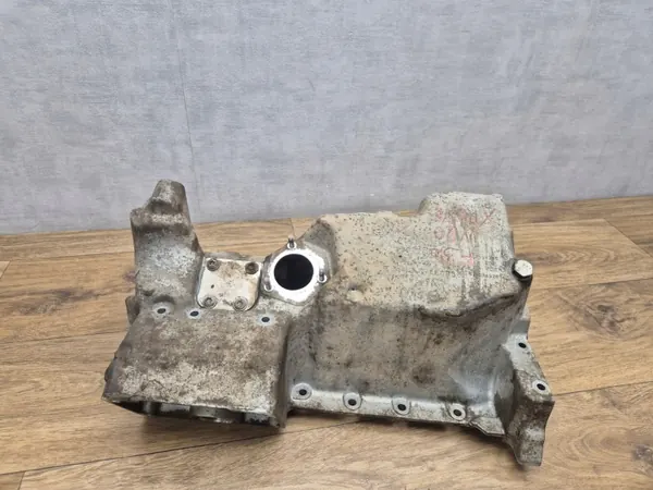 Cárter de aceite BMW OEM 7601942 para motor N20 X-Drive image 7