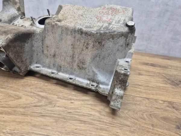 Cárter de aceite BMW OEM 7601942 para motor N20 X-Drive image 9