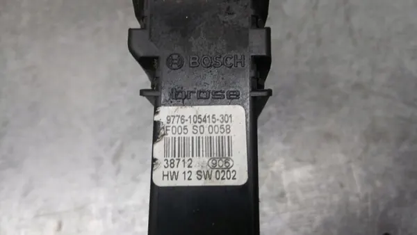 Rechter voor motor OEM 0130821694 VW Passat B5 image 4