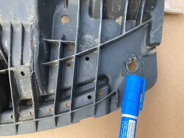 TOYOTA AURIS I 06-12 Framskärmskydd OEM image 6