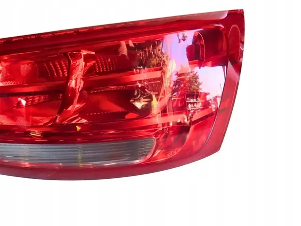 Luz trasera derecha Audi Q3 8U0945094 image 3
