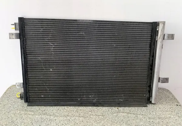 OEM Vesijäähdytinpuhallin Citroen DS7 1.6 THP:lle image 3