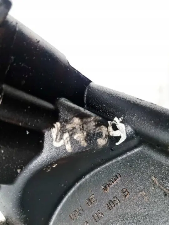 Oljepump OEM 032115109B för Skoda Octavia 1.6L image 4