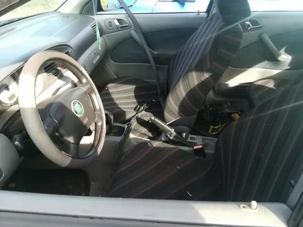 Oljepump OEM 032115109B för Skoda Octavia 1.6L image 9