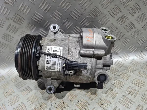 Ilmastointikompressori Opel Astra J 1.6 16V A16XER image 4
