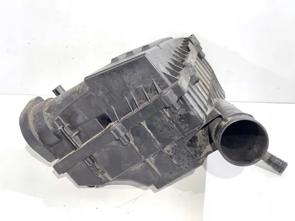 Ilmansuodattimen kotelo VW Golf V 2.0 140HV 03-10 image 3