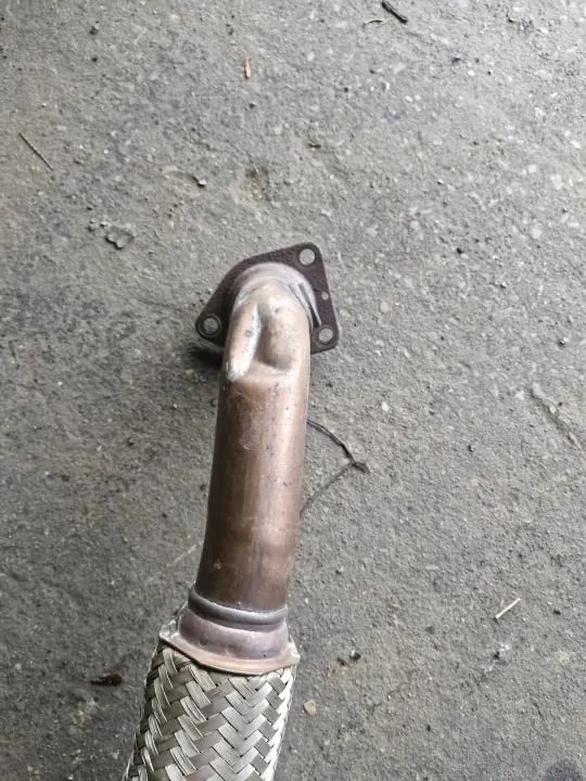 Coletor de escape HONDA para Civic X 1.6D 2018 - Usado image 3