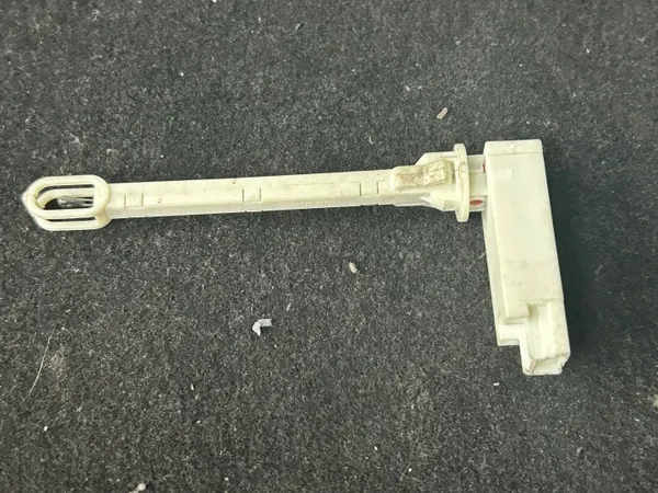 DAF AC Temperatursensor OEM 1782431 image 2