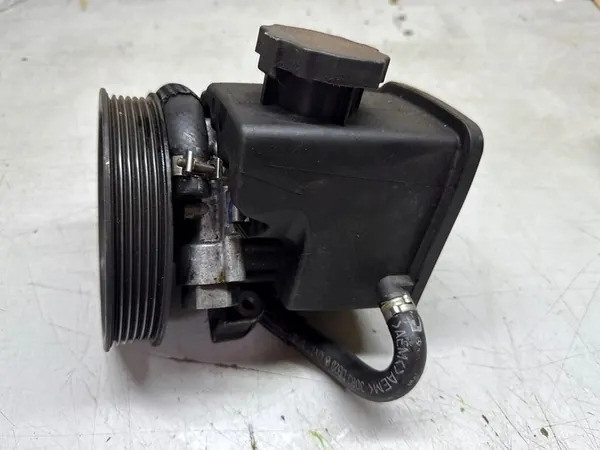 MERCEDES E220 W204 2.2 CDI Servostyrning A0044667001 image 2