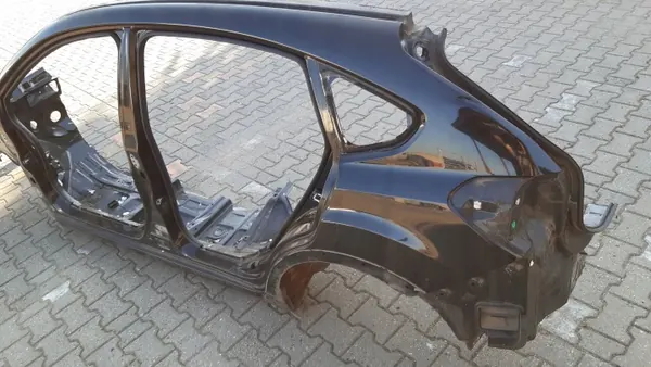 Para-lamas traseiro esquerdo Subaru XV OEM 69ACM69 image 2
