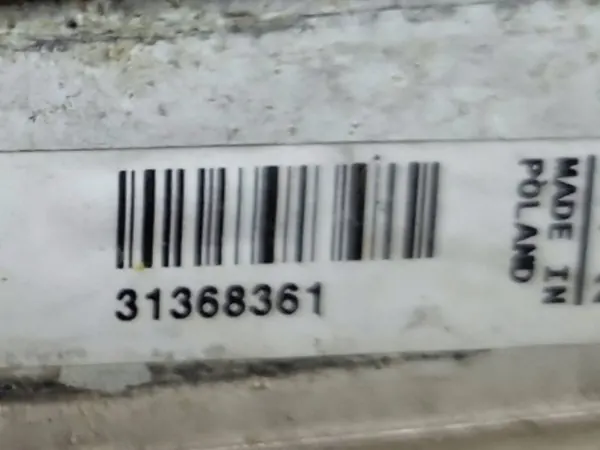 Radiador VOLVO V70 III 2.4L Diesel 2015 OEM 31338474 image 8