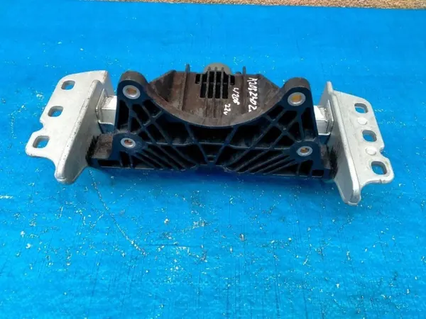 Support Boîte Mercedes W206 OEM A2062402801 image 3