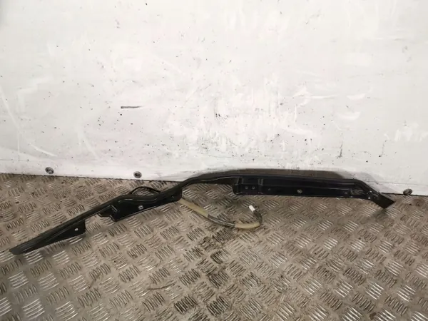 Sensor de portón Lexus NX OEM FBZ10072 image 3
