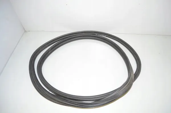 Junta OEM 51767456073 para maletero BMW F40 image 3