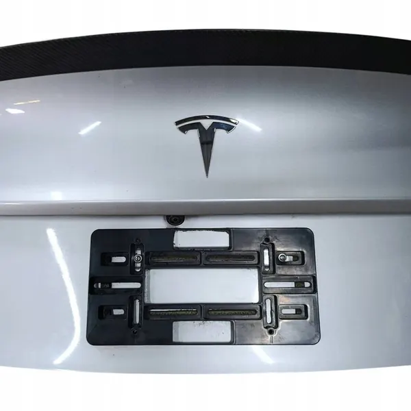 Tesla Model 3 2018 Takaluukku OEM 109282000E image 4