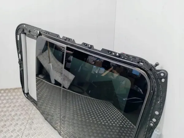 Teto solar usado OEM 8W9877041LL7 para Audi A4 Avant image 9
