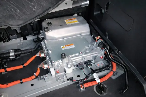 OEM W005T70274 Inversor para Eclipse Cross Traseiro image 7