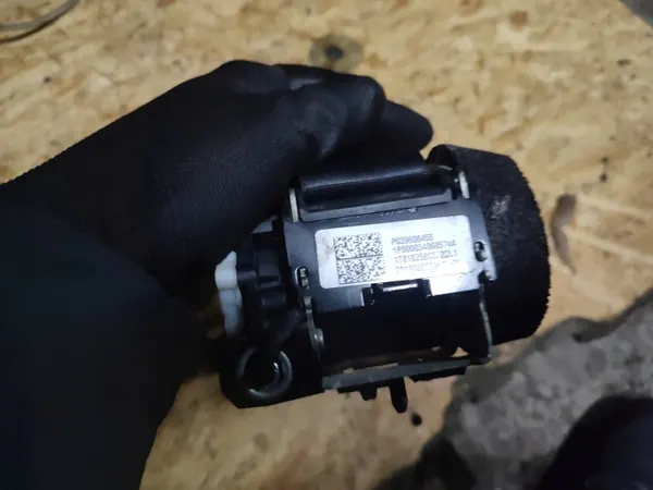 Turvavyö Volvo S60 II OEM 39800455 Oikea taka image 7